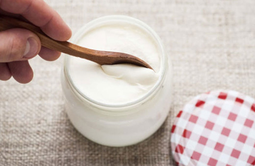 Evde yoğurt nasıl mayalanır işte ev yapımı yoğurt tarifi!