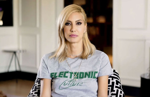 Savaş Özbey'in Korona virüse teşekkür eden Çağla Şıkel'e tepkisi sert oldu!