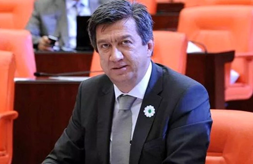 CHP eski İstanbul Milletvekili Kadir Gökmen Öğüt koronavirüse yakalandı