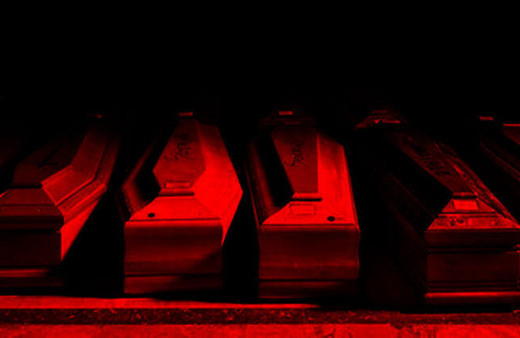 İtalya Avrupa Birliği bayrağını yakıyor İngiltere'den tüyler ürperten itiraf