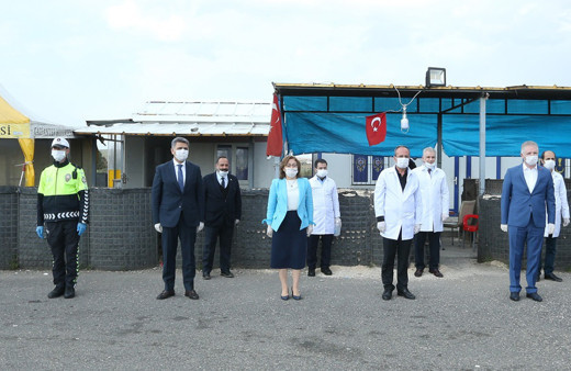 Gaziantep Büyükşehir Belediyesi koronavirüsle her alanda mücadele ediyor