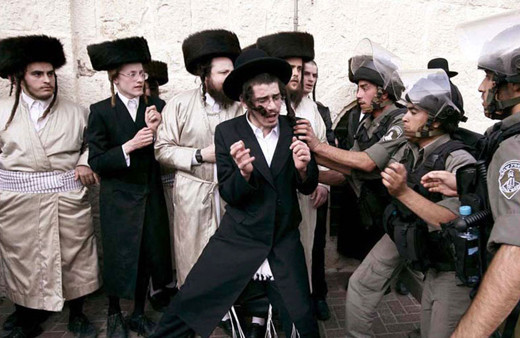 İsrail'de koronavirüs yasaklarına uymayan Ultra-Ortodoks Yahudiler salgını büyüttü