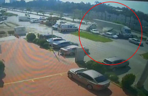 Hatay'da katliam gibi kaza! Dehşet anları kamerada