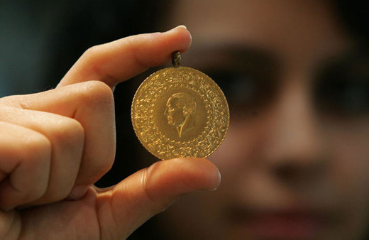 Altın fiyatında yeni rekor! 400 TL'yi gördü