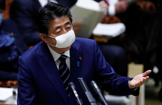 Japonya başbakanı korona kararıyla küfür yedi: Senin maskeni becereyim