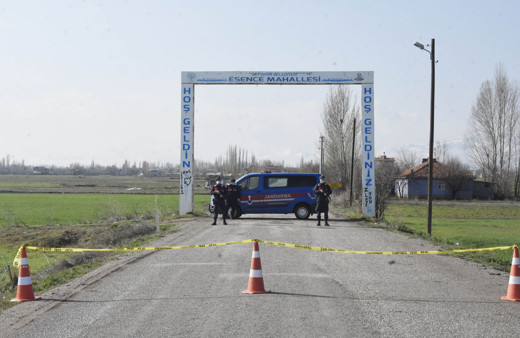 Konya'da karantinaya alınan mahallede önlemler sürüyor 3 enfekte daha var