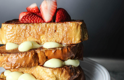 Ballı kaymaklı Fransız tostu tarifi yapımı çok kolay!