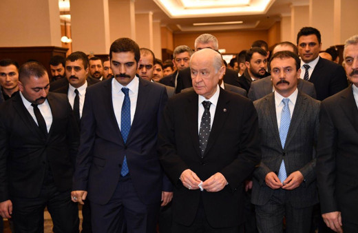 Ülkü Ocakları Eğitim ve Kültür Vakfı Genel Başkanı Sinan Ateş istifa etti