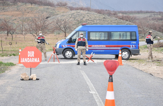 Coronovirüs karantinasına giren ilçeler listesi! Köyü kilitlediler şaşırtan karar