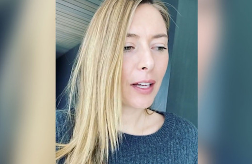 Şarapova, telefon numarasını sosyal medyadaki takipçileriyle paylaştı