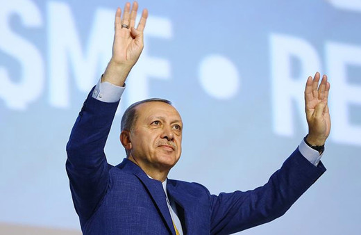 AK Parti'den 65 yaş üstü vatandaşlara vefa telefonu