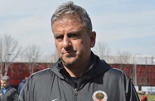 Hamza Hamzaoğlu: Kalan 8 hafta bence oynanmalı