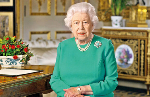 Kraliçe Elizabeth suskunluğunu bozdu