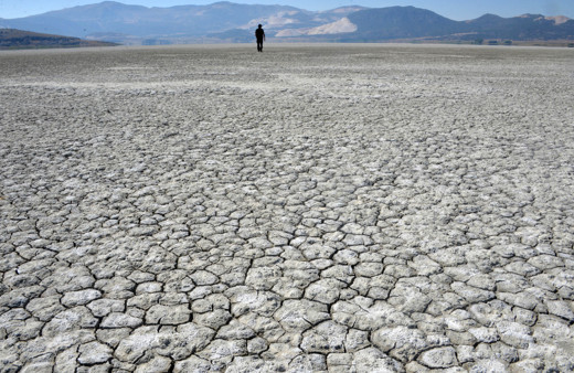 60 yılda, Van Gölü'nün üç katı göl kurudu
