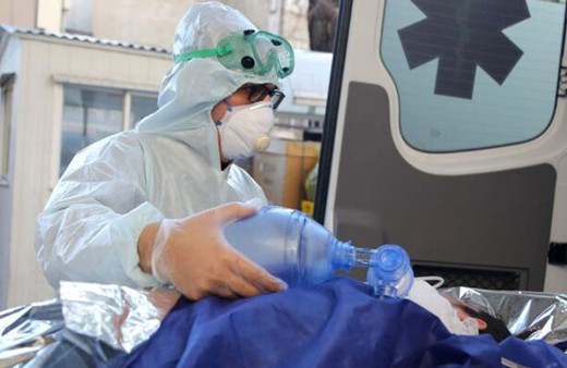 Mutasyona uğrayan koronavirüs üç koldan saldırıyor! Bilim insanları ortaya koydu