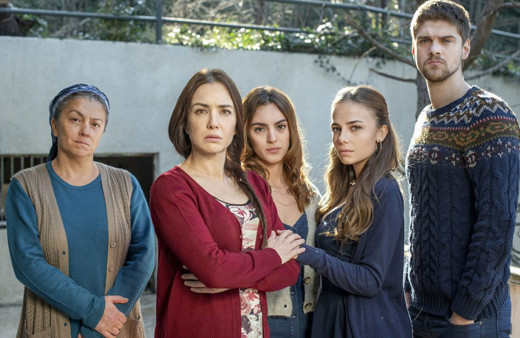 Kanal D Zalim İstanbul yıldızı Deniz Uğur'un acı günü koronavirüsten kaybetti