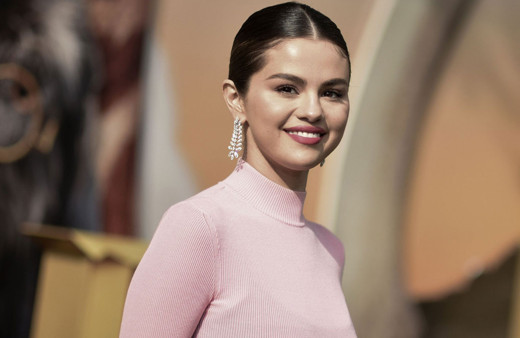 Selena Gomez Miley Cyrus ile canlı yayında itiraf etti bipolar teşhisi konulmuş