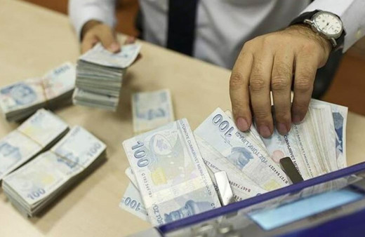 Kredi çekenler dikkat! Mahkeme kredi masraflarına faiz işleten bankayı haksız buldu