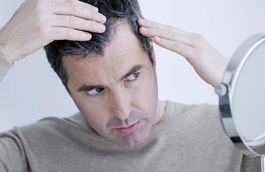 Saç dökülmesini durdurmanın 7 etkili yolu!