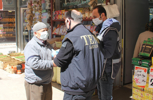 Sokakta yakalanınca polise "60'ı az geçtim" dedi bakın kaç yaşında çıktı
