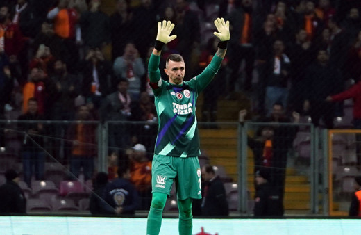 Muslera için yolun sonu! Galatasaray'ın yıldızı resmen bırakıyor: İşte veda tarihi...