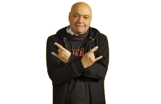 Ünlü radyocu Çağlan Tekil'in vefatı ünlü isimleri yasa boğdu