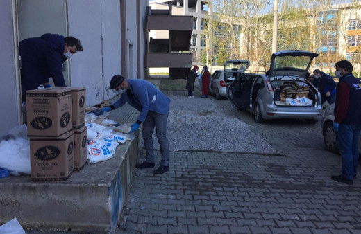 Okullar kapandı, İnegöl'de 52 gönüllü öğretmen yardıma koştu