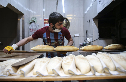 İstanbul'da fırınlar ekmek üretimine başladı