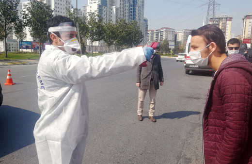 Esenyurt'ta polisin çevirdiği motosikletten korona virüs şüphelisi çıktı