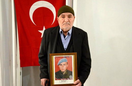 Şehit babası 3 aylık şehit maaşını Milli Dayanışma Kampanyası'na bağışladı