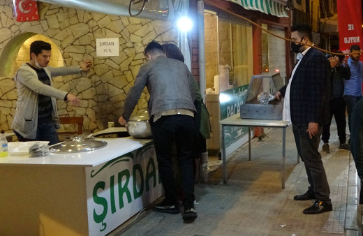 Adanalılar yasaktan sonra soluğu şırdancıda aldı