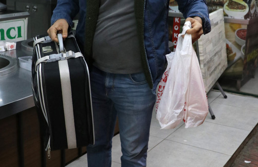 Yurt dışından geldi eve gitmeden ‘şırdan’ sırasına girdi