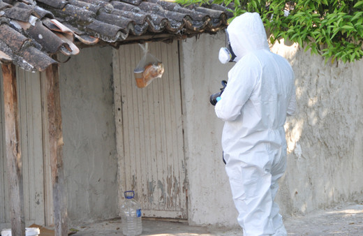 Evinde intihar etti komşularının bıraktığı yemekler kapıda asılı kaldı!