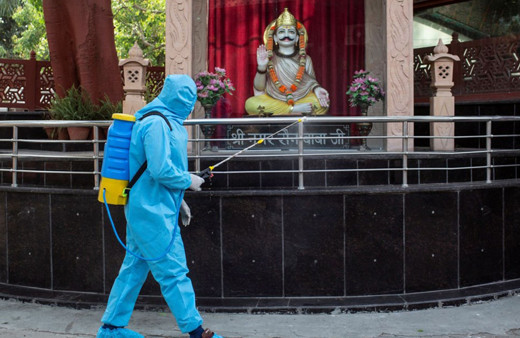 Hindistan'da karantina süresinde alkol ve tütün yasağı