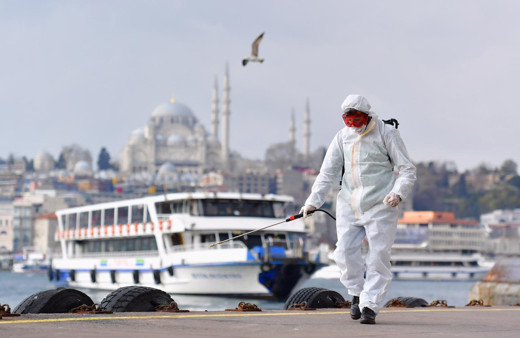 Türkiye ile ilgili tüyler ürperten Covid-19 raporu! 1 yıl sürerse yüzde 38 küçüleceğiz