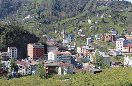 Rize’nin Kalkandere ilçesi koronavirüs nedeniyle karantinaya alındı