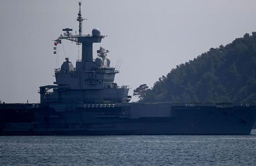 Fransız uçak gemisindeki her 3 askerden 1’inde koronavirüs çıktı