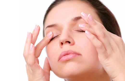 Gözlerinizin yorgunluğunu alacak bu egzersizleri hemen deneyin!