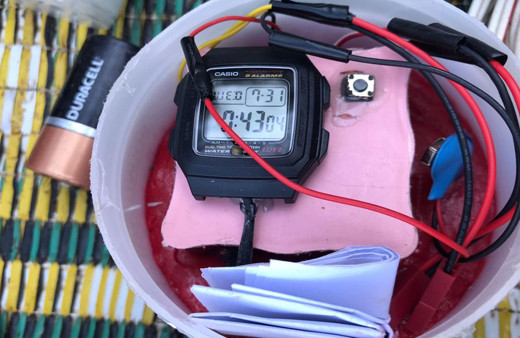 Diyarbakır'da zaman ayarlı el yapımı patlayıcı ele geçirildi