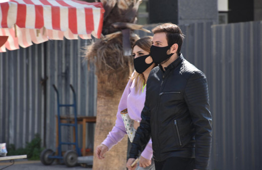 Siyah maske takanlarla ilgili kritik uyarı: Korunmak için uygun değil