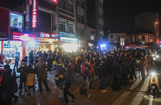 Sokağa çıkma yasağını duyunca sokağa fırlayanlar en çok ne aldılar