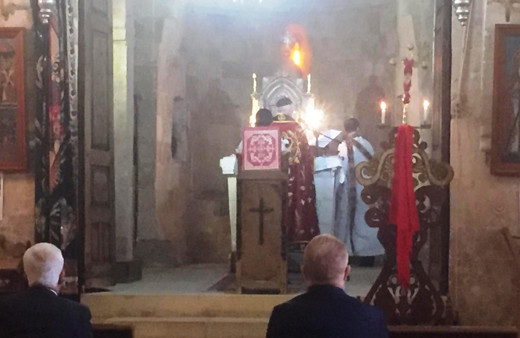 Kırklar Kilisesi'nde Paskalya Bayramı, koronavirüs önlemleriyle kutlandı