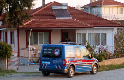 Burdur CHP’li Belediye Başkanı Mümtaz Şenel ve eşine silahlı saldırı