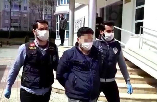 Sahte seyahat belgesi düzenleyen şahıs yakalandı