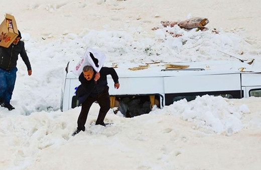 Van'da çığ altında kalan minibüse 3 ay sonra ulaşıldı
