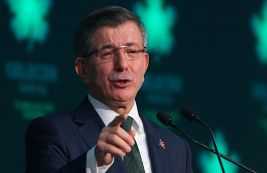 Ben demedim o dedi! Davutoğlu zorda kaldığı her şeyi Erdoğan'ın üstüne atmaya başladı