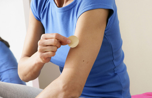 Fransızlar koronavirüse karşı nikotin bantlarını denemeye hazırlanıyor