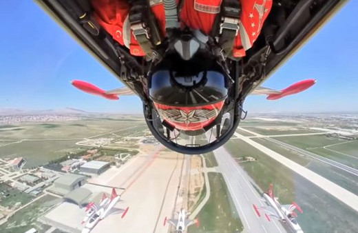 Türk Yıldızları 23 Nisan özel gösteri videosu yayınladı! Nefes kesen görüntüler