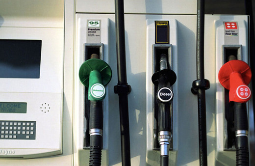 Araç sahiplerini üzecek haber! Benzine 29 kuruş zam geldi