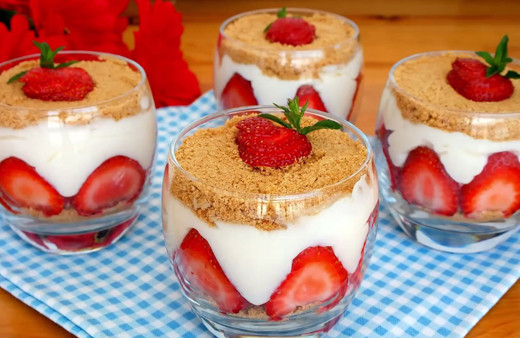 Sütü, bisküviyi hazırlayın! İftara magnolia yapıyoruz